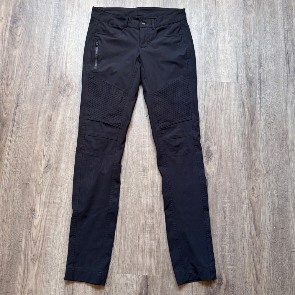 Lululemon Bust A Move Women's Pants - Estimated Size 2 - Picture 2 of 16